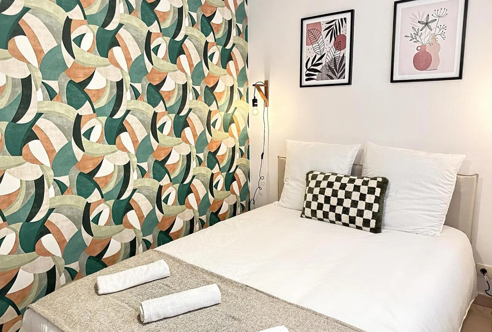 Suite Zely - Chek In H24 - Wifi Lyon 0*,  Franciaország